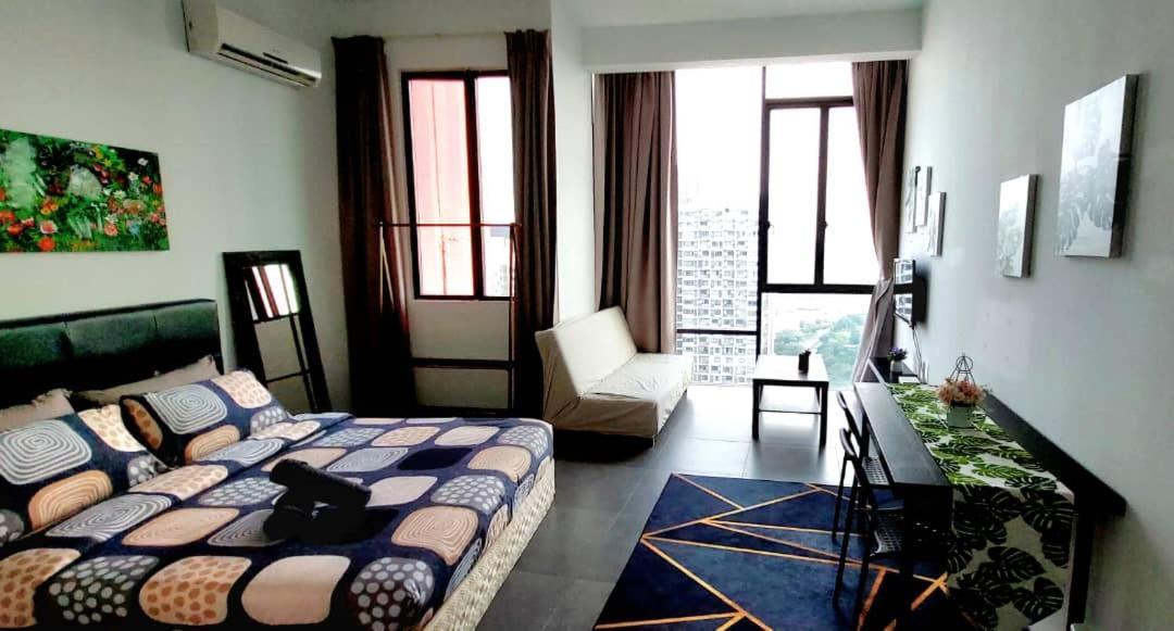 Maya Empire Studio Kampong Bukit Lanjan Exterior photo